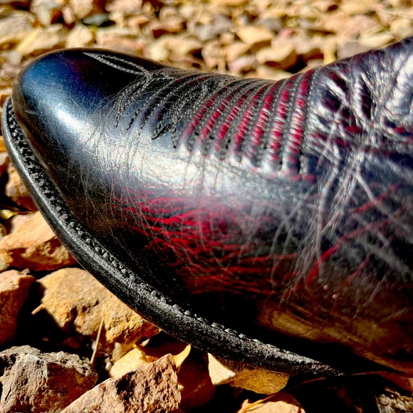 Authentic Lucchese Beautiful Black Cherry Boots 10.5 D photos don’t do justice! - Picture 7 of 15